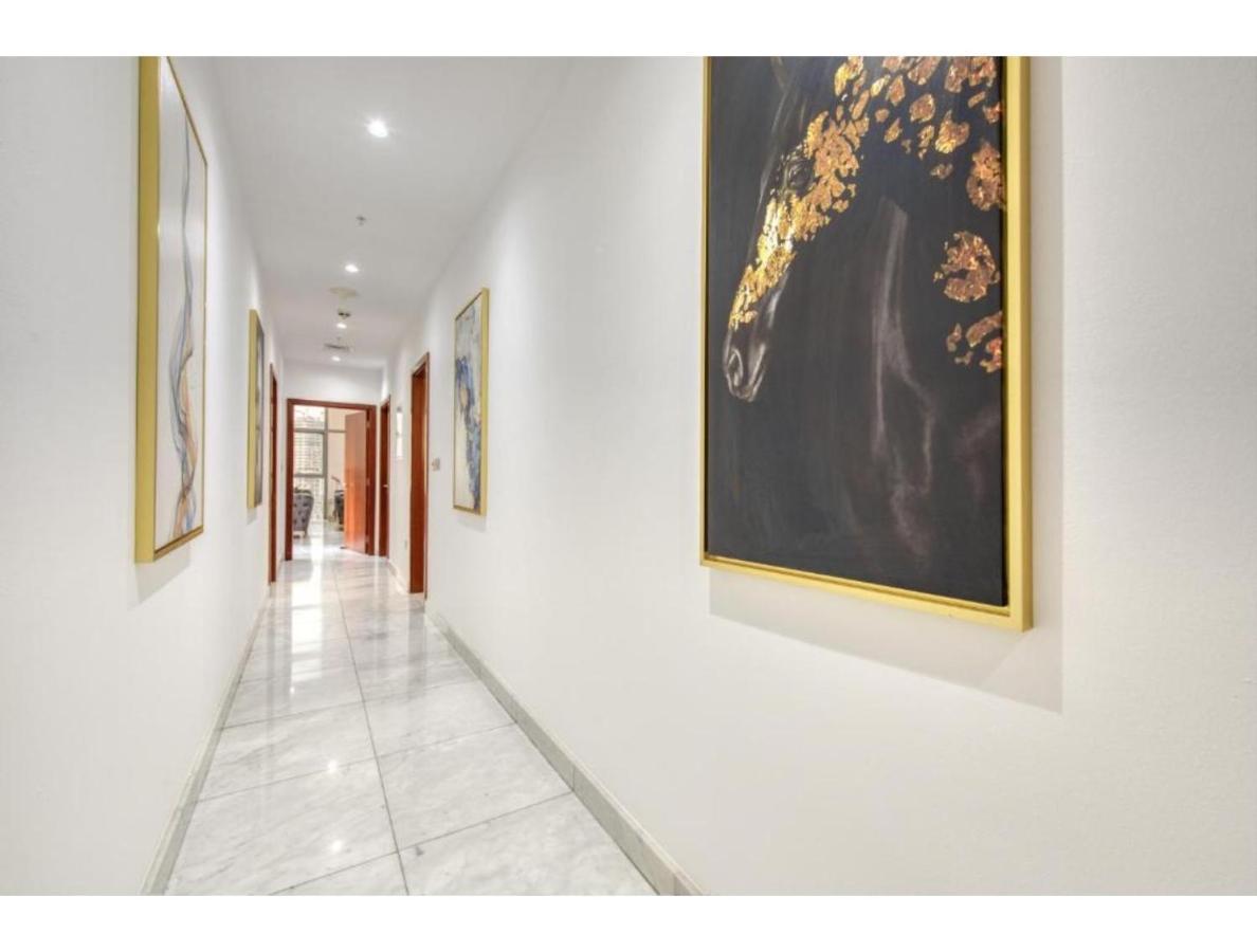 The Penthouse Near Burj Khalifa And Dubai Mall Exterior foto